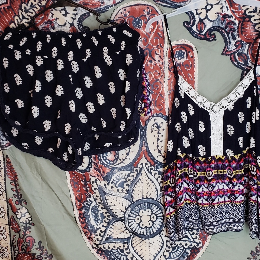 Patrons of peace outfit size L